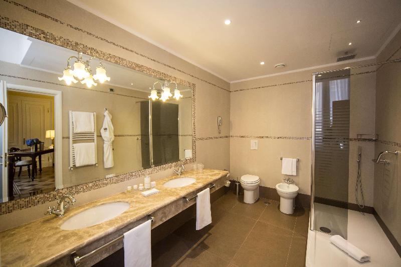 Hotel Bristol Palace - Oda