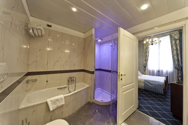 Hotel Bristol Palace - Oda