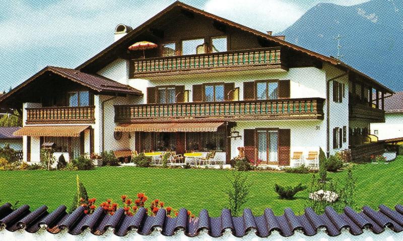 Garni Brunnthaler - Genel