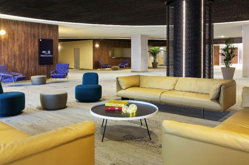 PULLMAN PARIS MONTPARNASSE - Lobi