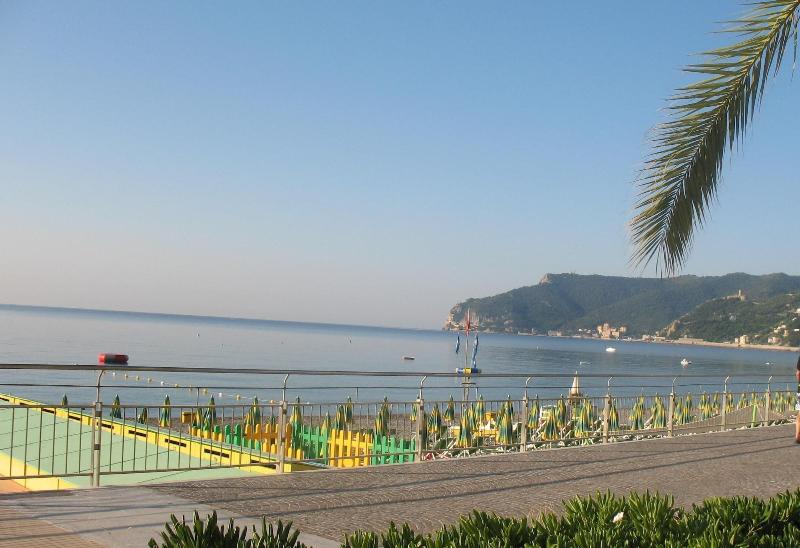 Hotel Mediterranée - Plaj
