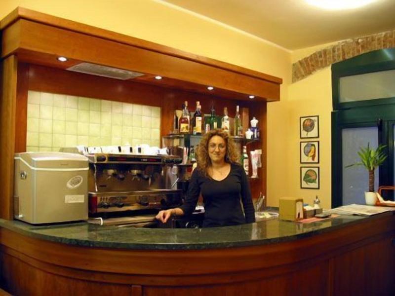 Major - Bar
