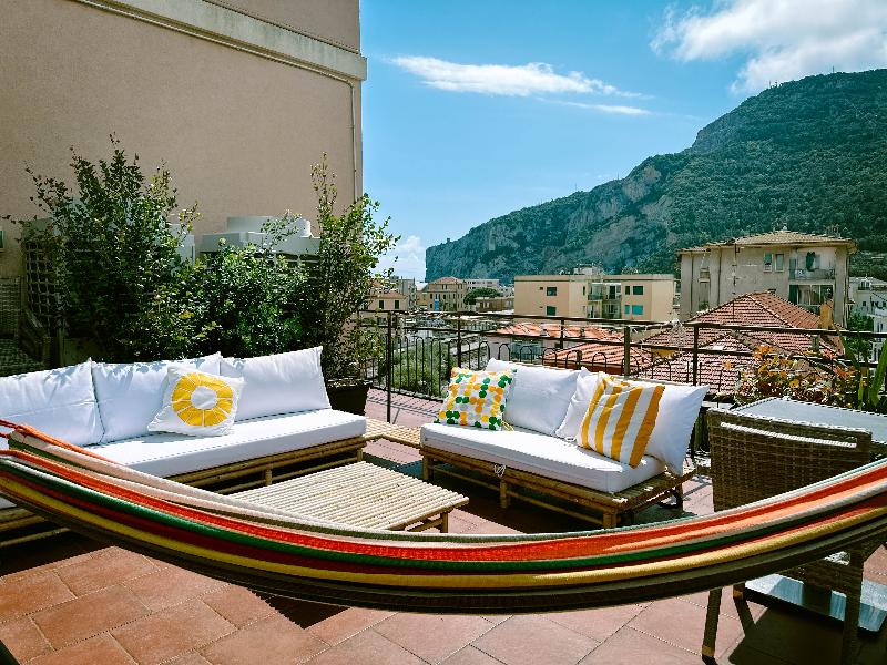 Hotel Bello by Ostello Bello - Teras