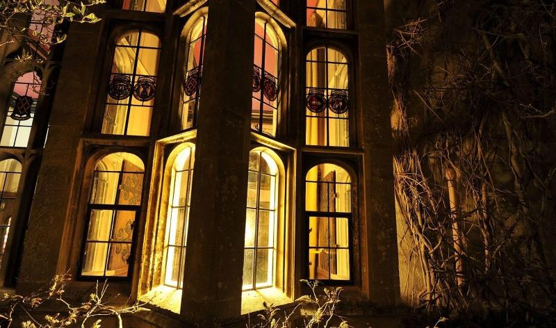 Thornbury Castle - Genel