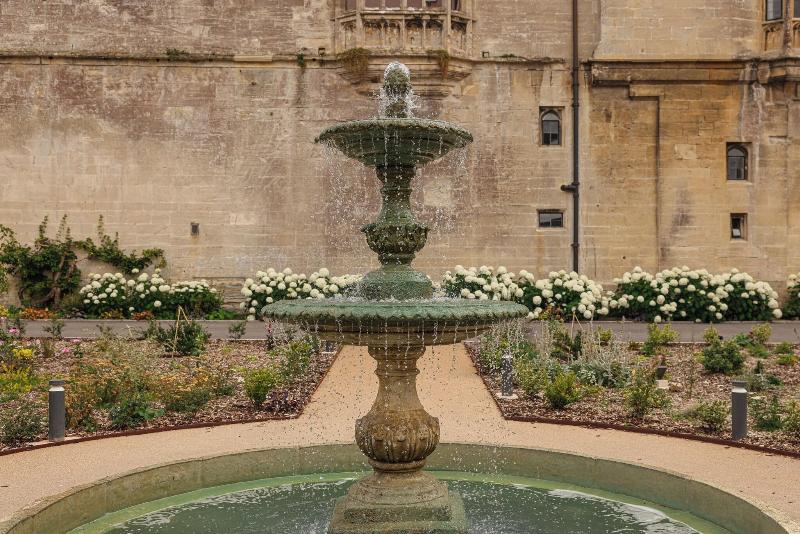 Thornbury Castle - Teras