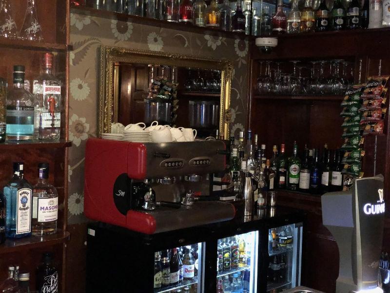 Falcon - Bar