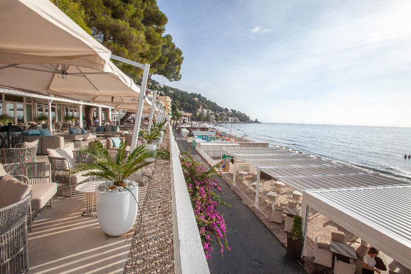 Diana Grand Hotel - Teras