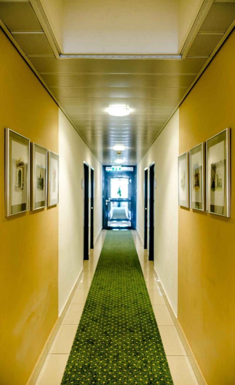 Hotel Stoiser Graz - Lobi