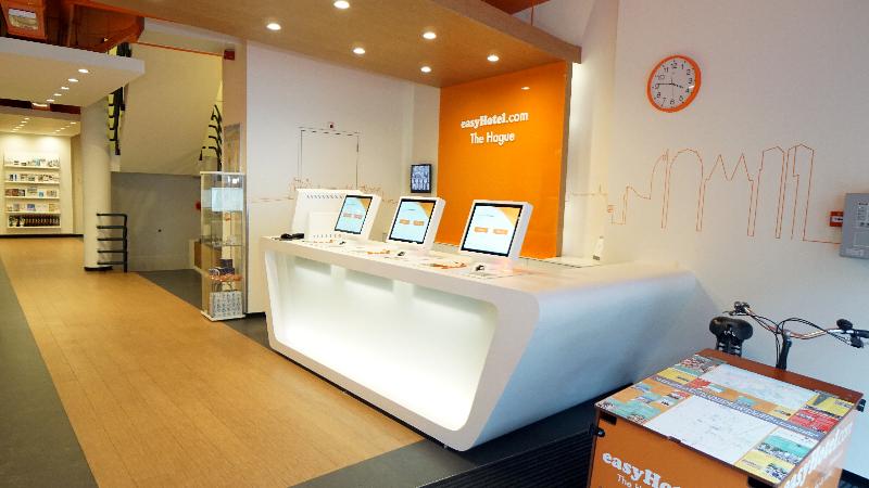 easyHotel The Hague City Centre - Lobi