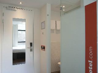 easyHotel Rotterdam City Centre fotoÄŸrafÄ±