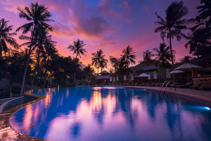 Ban Sainai Resort- SHA Extra Plus - Havuz