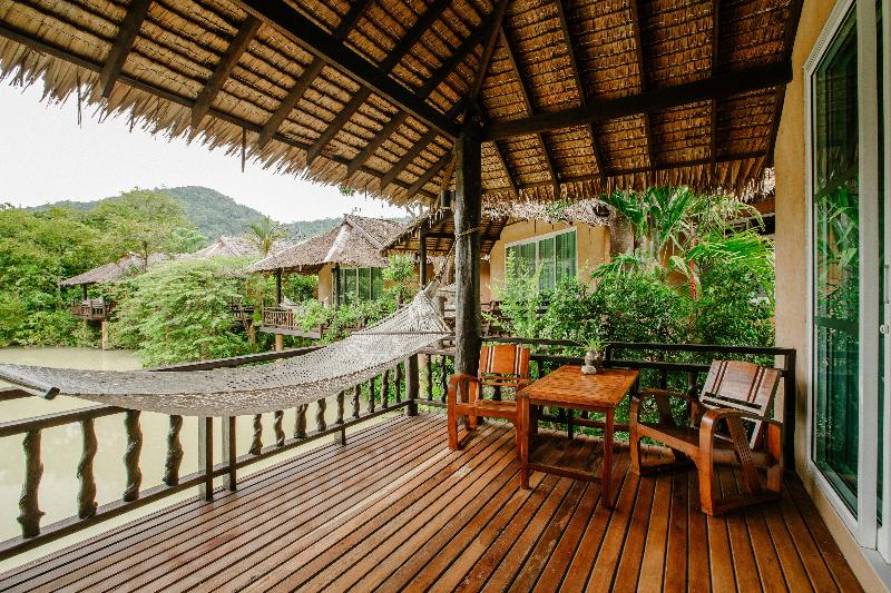 Ban Sainai Resort- SHA Extra Plus - Teras