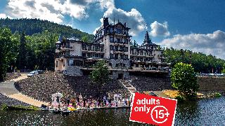 Retro Riverside Wellness Resort fotoÄŸrafÄ±