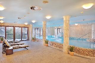 Retro Riverside Wellness Resort fotoÄŸrafÄ±