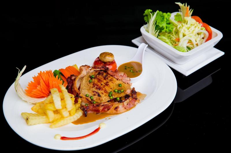 Phanomrungpuri Hotel   Buriram - Restoran