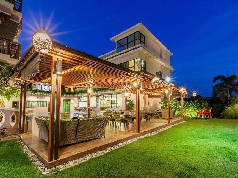 Phanomrungpuri Hotel   Buriram - Restoran