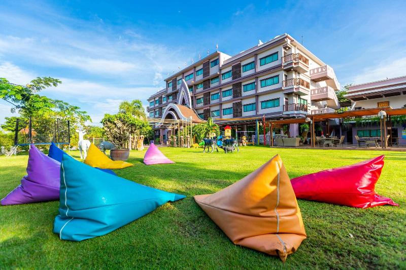 Phanomrungpuri Hotel   Buriram - Teras
