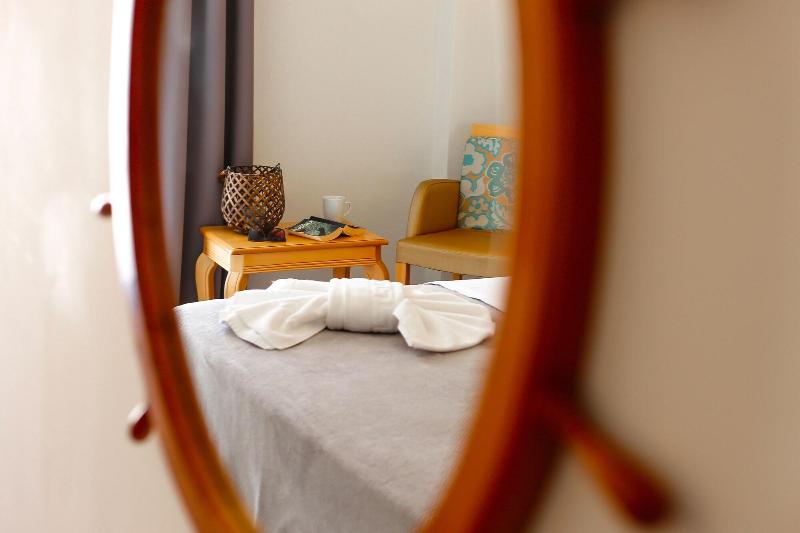 Chryssi Akti Sure Hotel Collection by Best Western - Oda