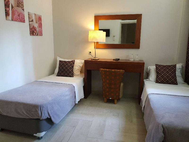 Chryssi Akti Sure Hotel Collection by Best Western - Oda