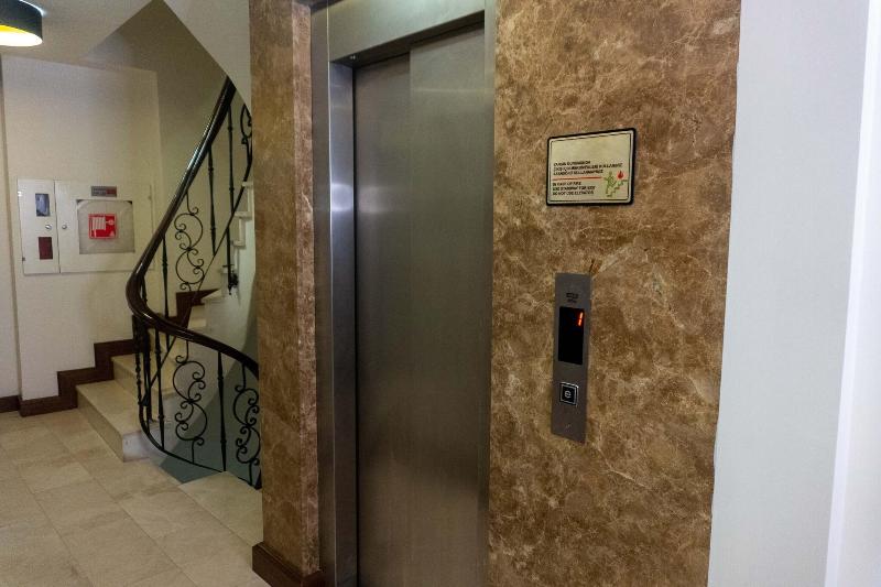 Trass Hotel - Lobi