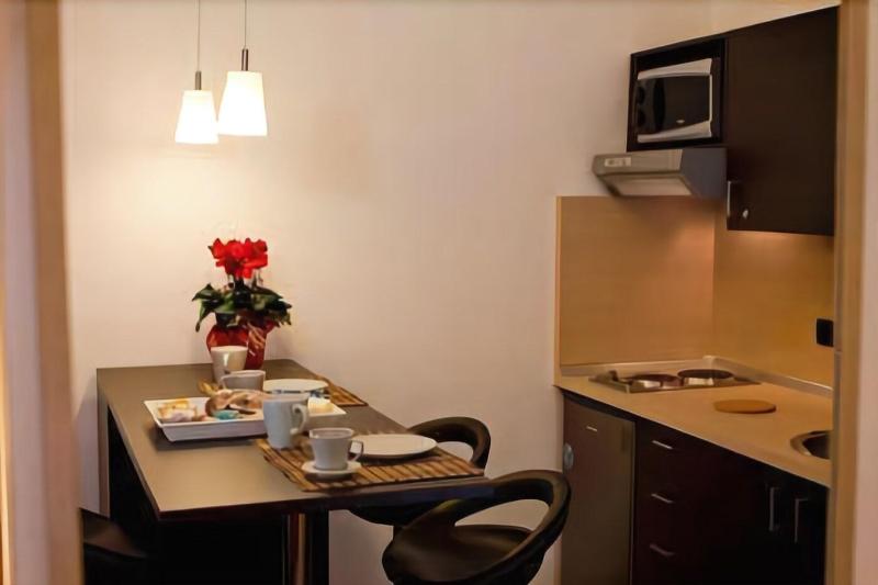 Bed & Breakfast Chiaia 32 - Oda