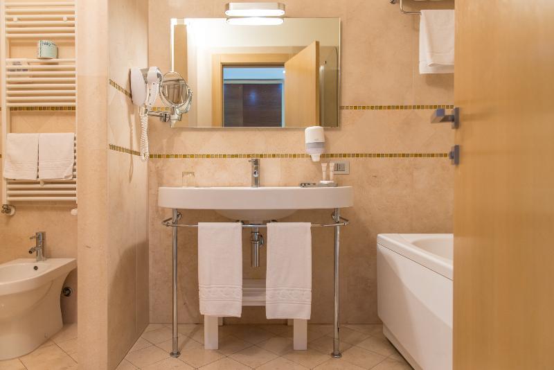 Vittoria Resort Pool & SPA - Oda