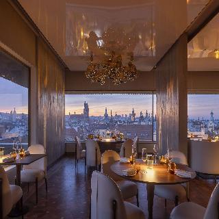 Fairmont Golden Prague otel fotoğrafı
