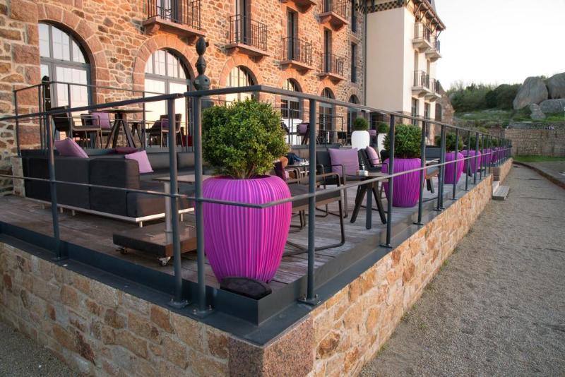 Castel Beau Site - Genel
