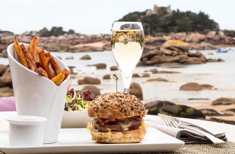 Castel Beau Site - Restoran