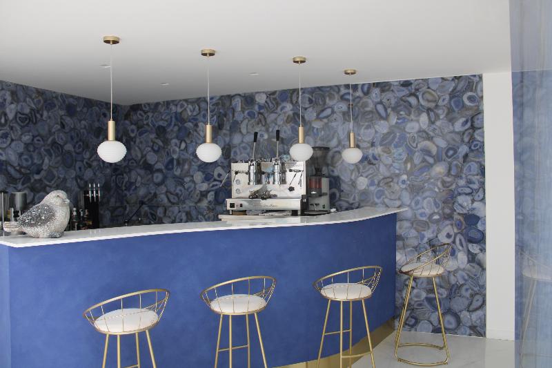 Eden Bleu - Bar