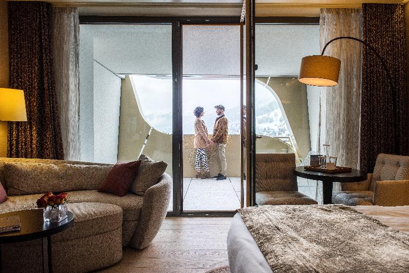 AlpenGold Hotel - Oda