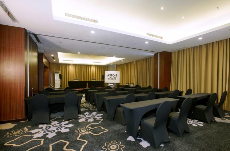 Aston Jambi Hotel & Conference Center - Toplantı