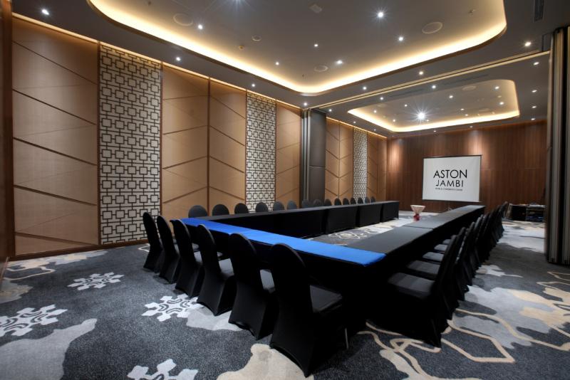 Aston Jambi Hotel & Conference Center - Toplantı