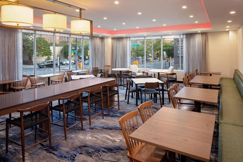 Fairfield Inn & Suites NY Manhattan/Downtown East - Restoran