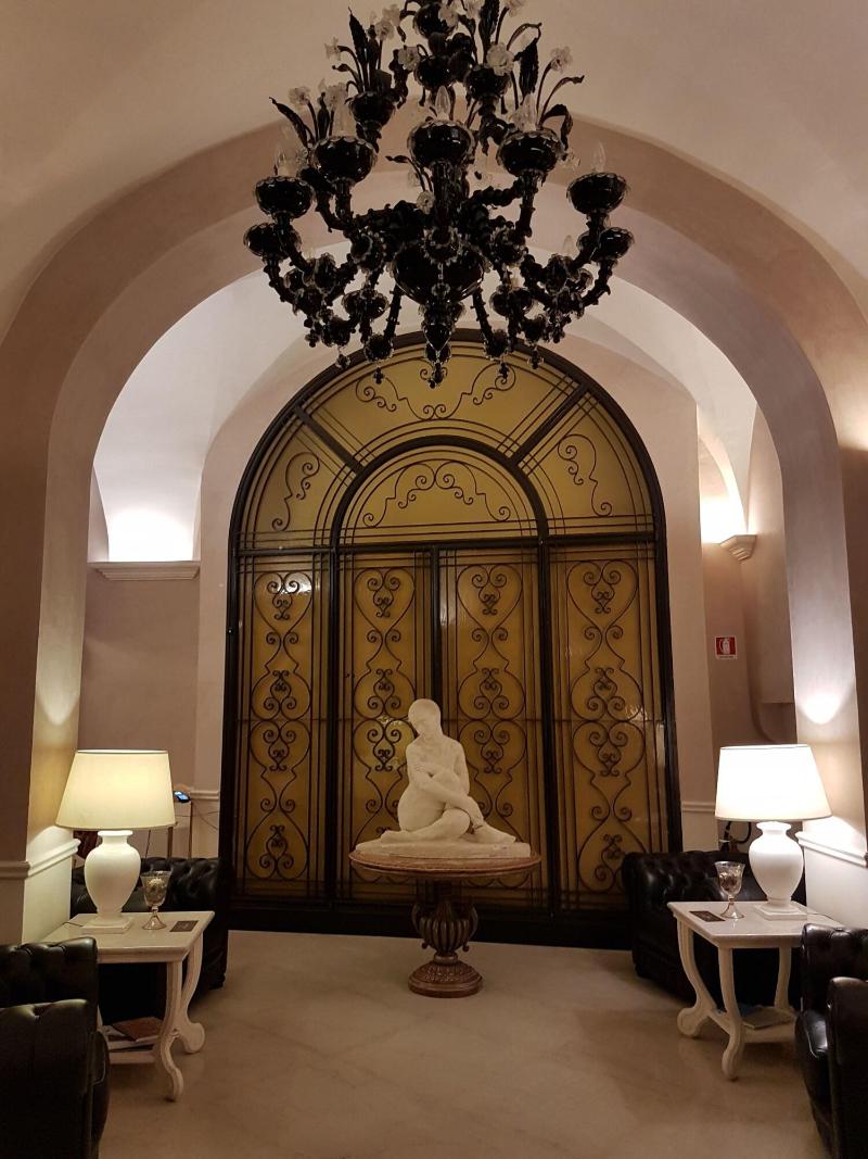 Suite Hotel Santa Chiara - Lobi
