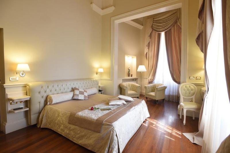 Suite Hotel Santa Chiara - Genel