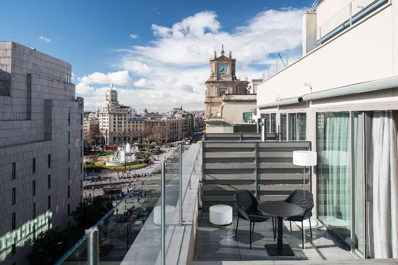 Catalonia Square - Oda