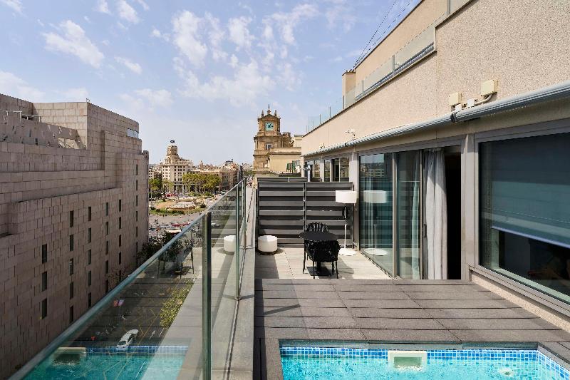Catalonia Square - Oda