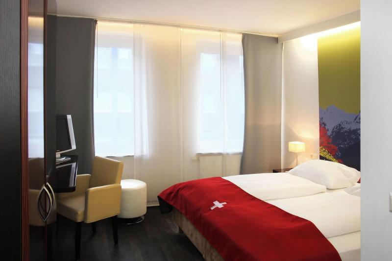 Helvetia Hotel Munich City Center - Oda
