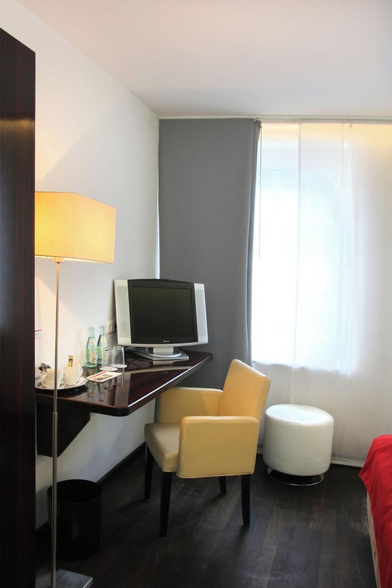 Helvetia Hotel Munich City Center - Oda