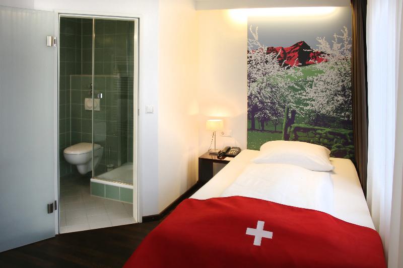 Helvetia Hotel Munich City Center - Oda