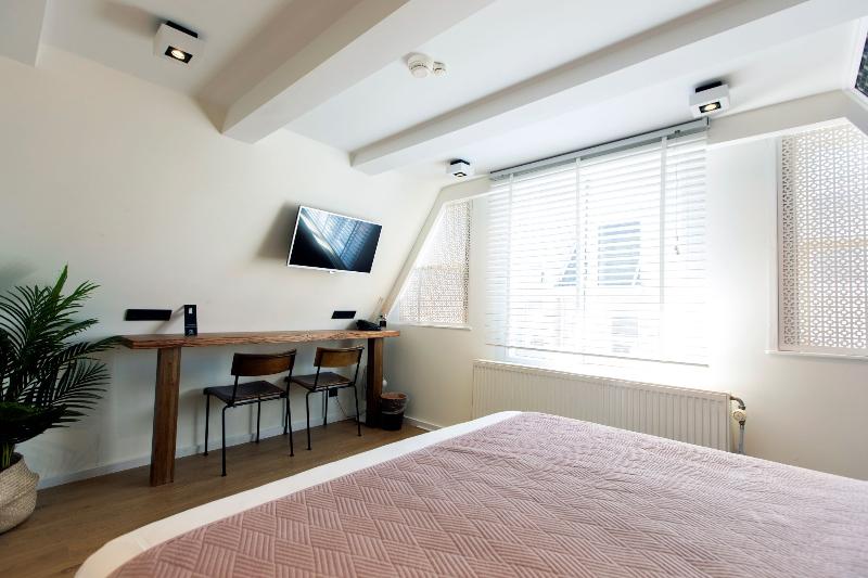 Quentin Golden Bear Hotel - Oda