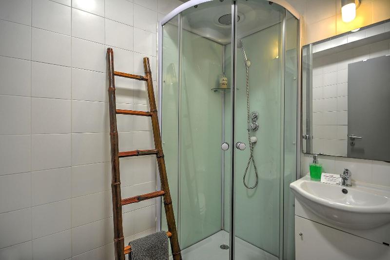 Hostel Innba Lisbon - Oda