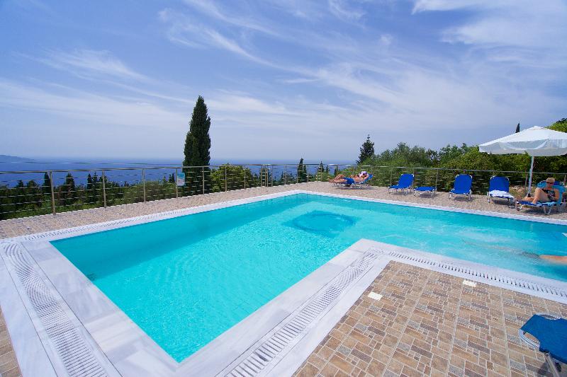 Studios Vrionis Panoramic Sunset - Havuz