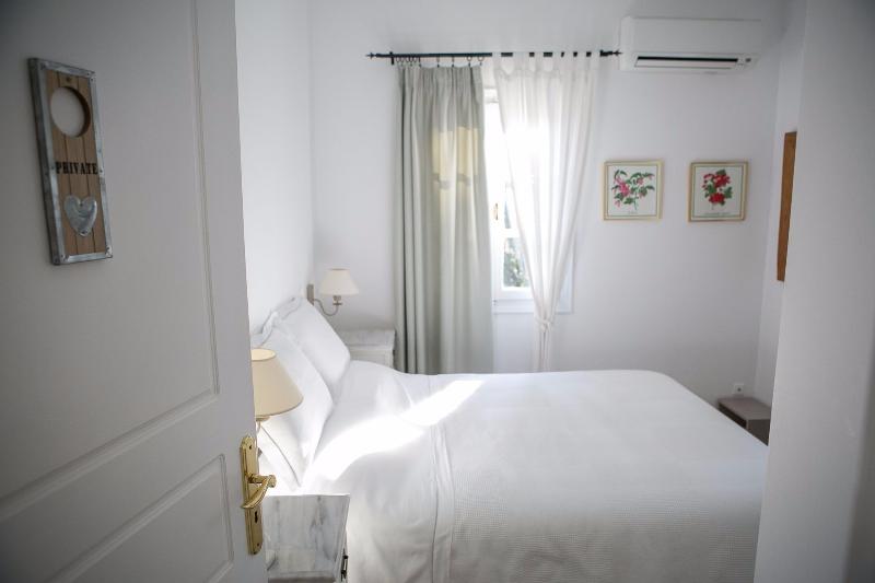 Villa Nika spetses Hotel - Oda