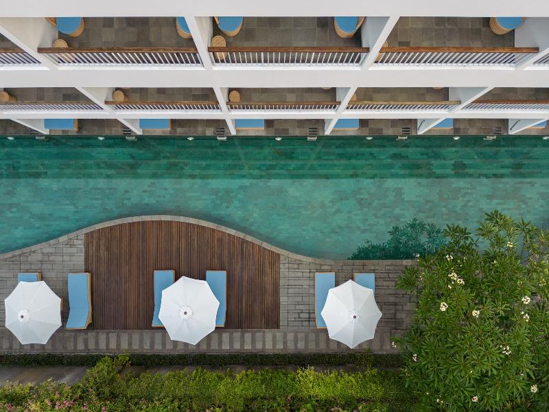 Ossotel Legian - Havuz