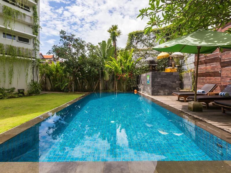 Grandmas Tuban Hotel - Havuz