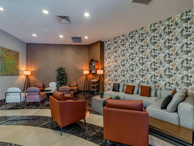 Ramada Plaza By Wyndham Izmir - Lobi