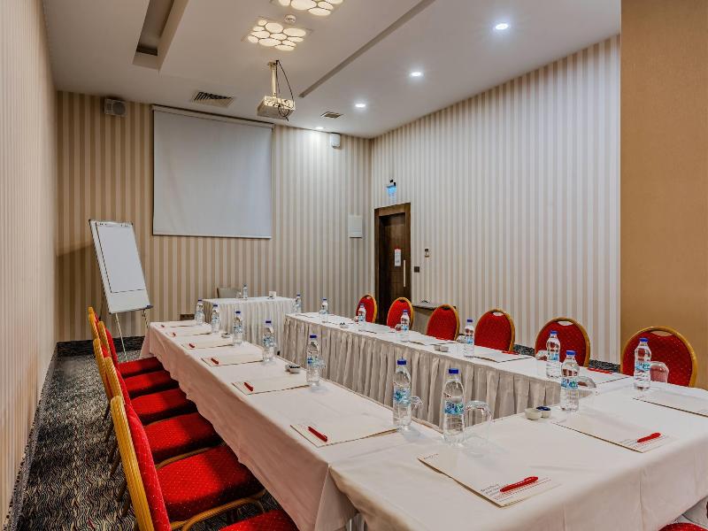 Ramada Plaza By Wyndham Izmir - Toplantı