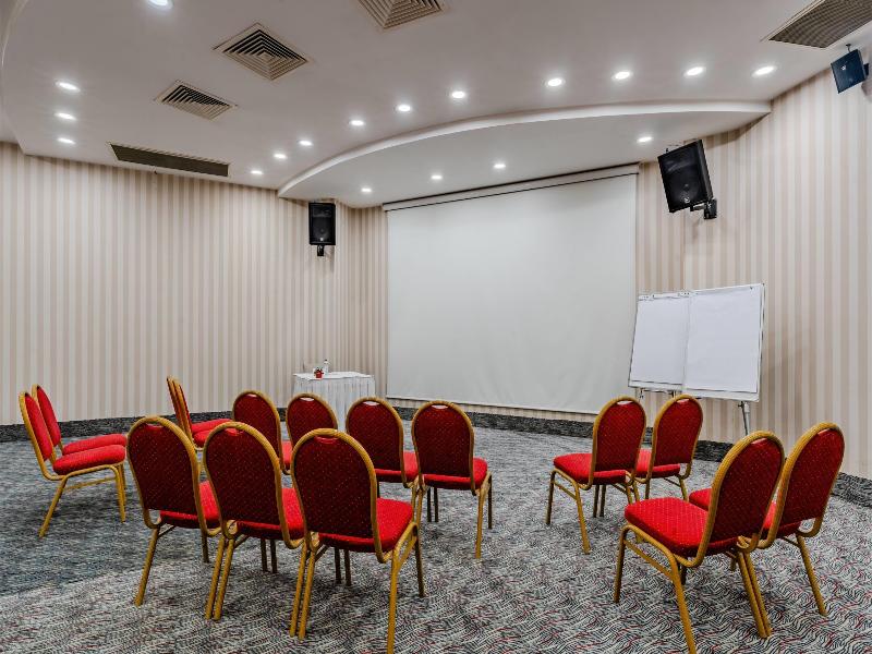Ramada Plaza By Wyndham Izmir - Toplantı